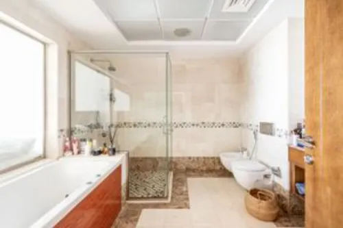 5 Bedrooms Apartment in Sulafa Tower