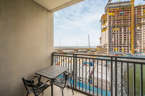 1 Bedroom Apartment in 5242 Tower 1