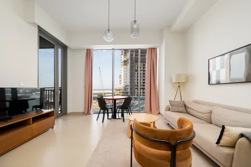 1 Bedroom Apartment in 5242 Tower 1