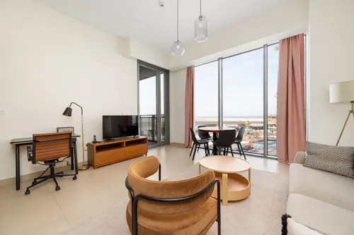 1 Bedroom Apartment in 5242 Tower 1