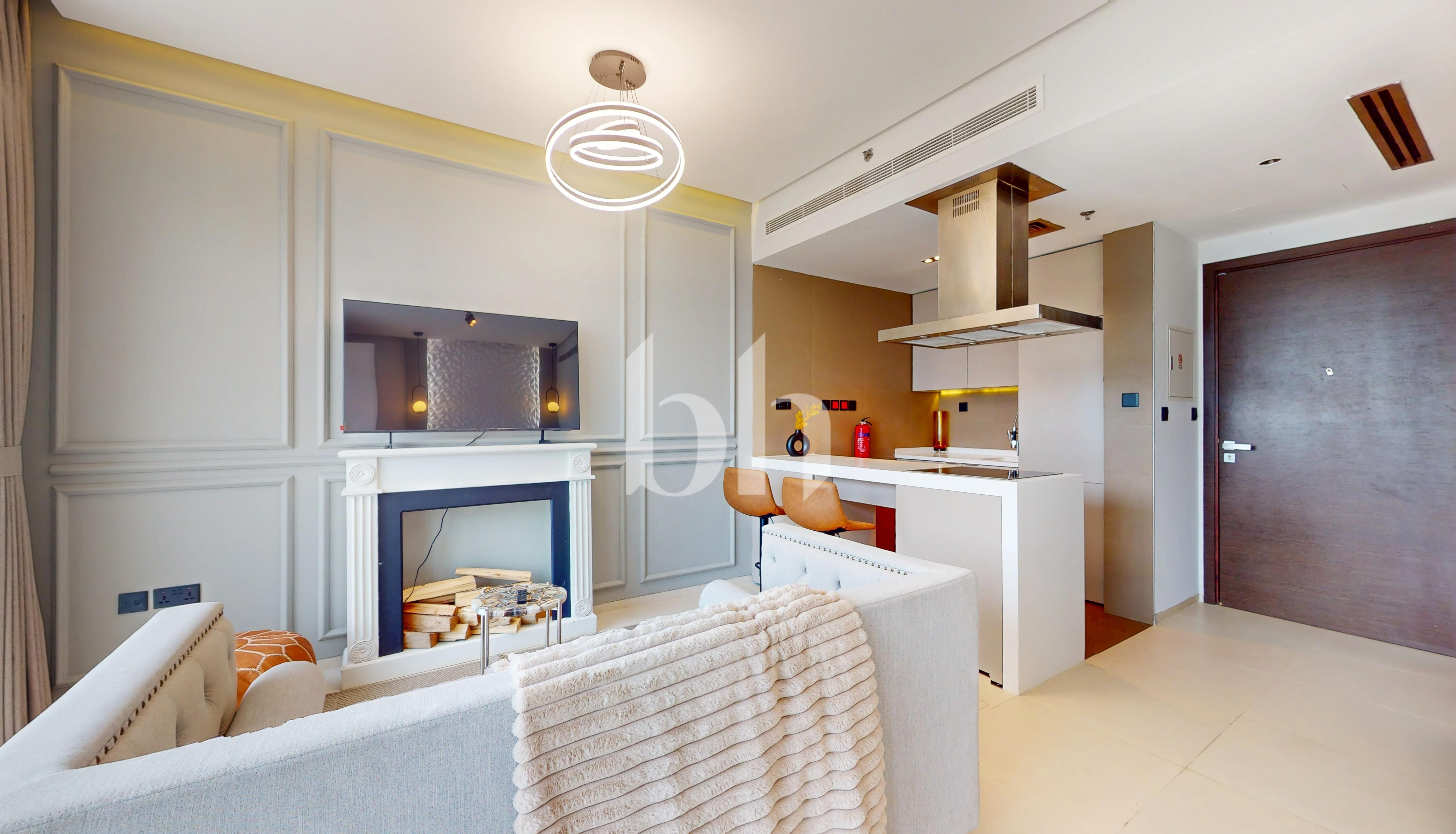  Apartment in West Avenue Tower