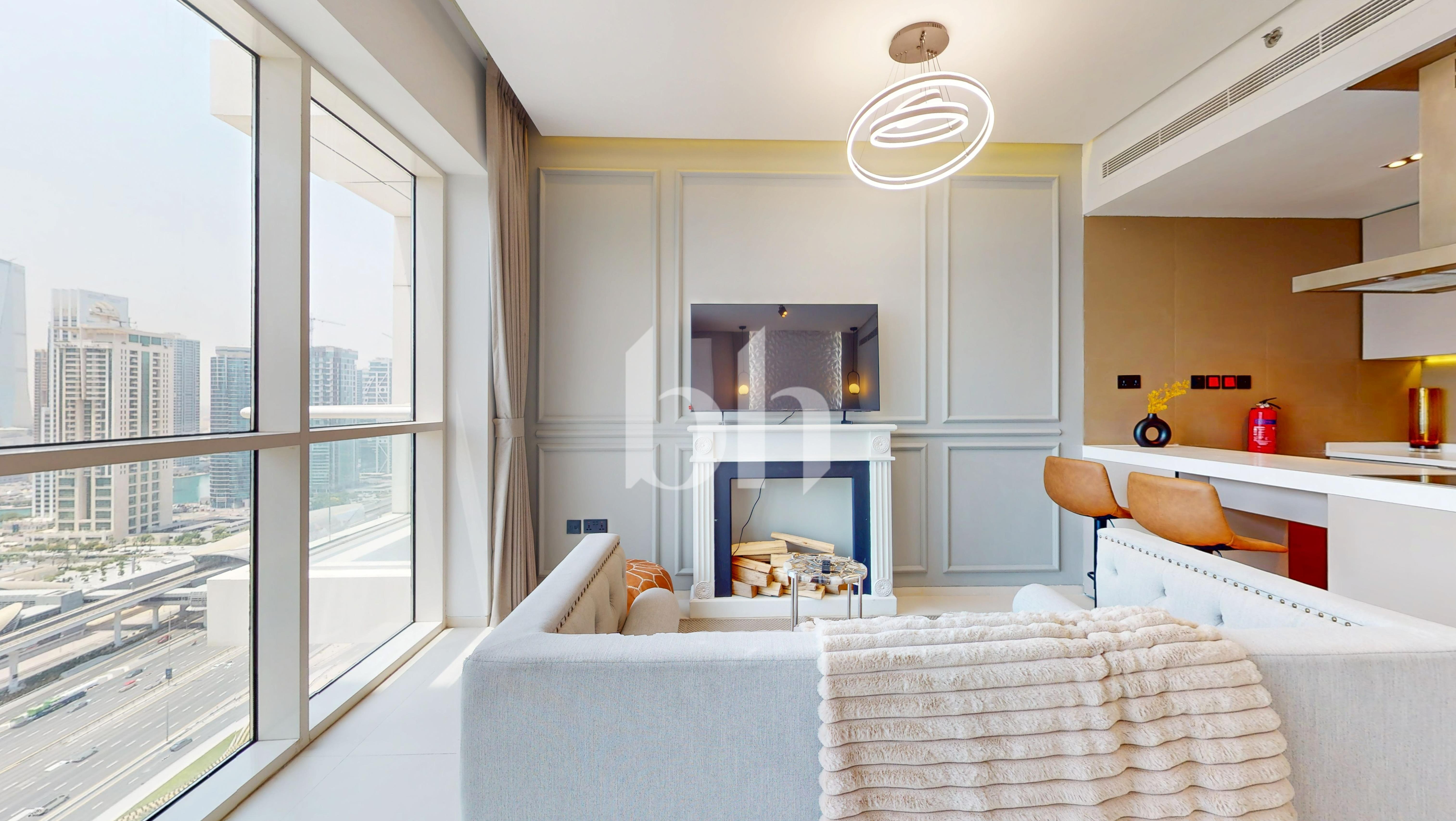  Apartment in West Avenue Tower