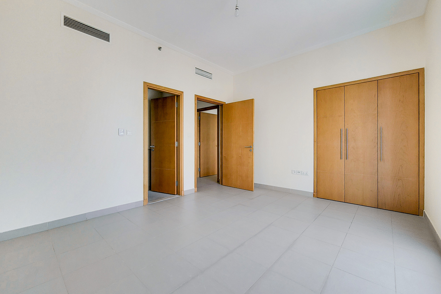 2 Bedrooms Apartment in Paloma Tower