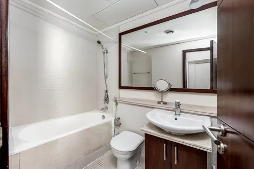 1 Bedroom Apartment in Aurora Tower, Marina Promenade