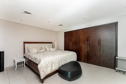 1 Bedroom Apartment in Aurora Tower, Marina Promenade