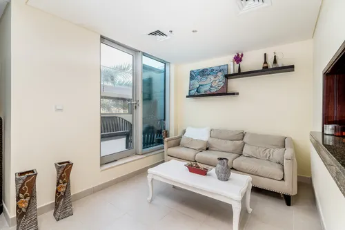 1 Bedroom Apartment in Aurora Tower, Marina Promenade