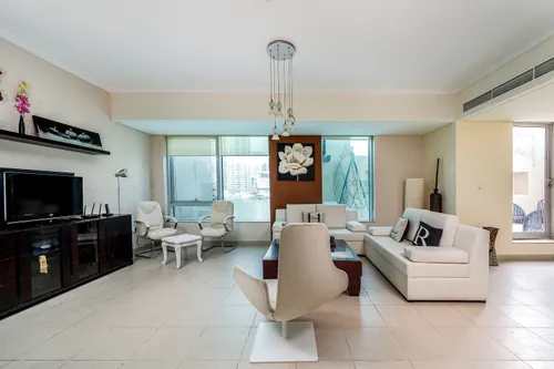 1 Bedroom Apartment in Aurora Tower, Marina Promenade