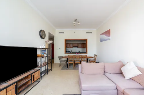 3 Bedrooms Apartment in Dorra Bay