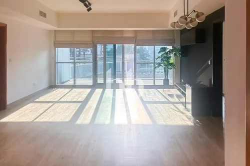 Marina View | Mid-Floor | Unfurnished | Managed