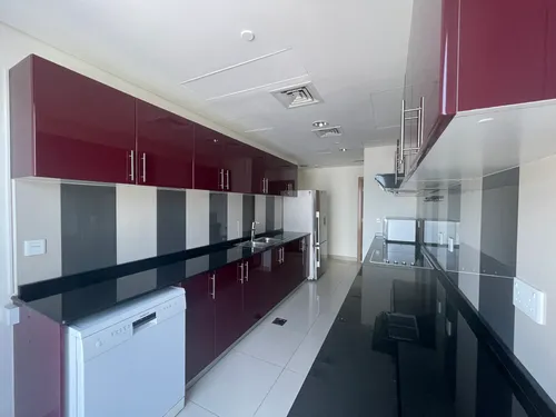 3 Bedrooms Apartment in Ocean Heights