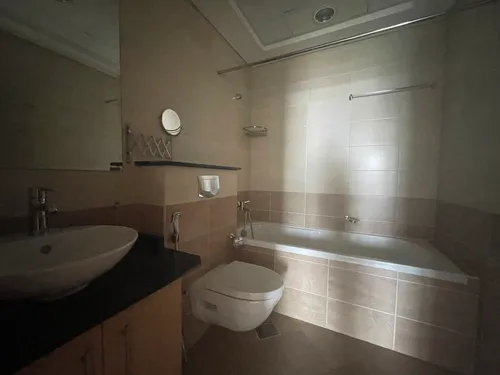 3 Bedrooms Apartment in Ocean Heights