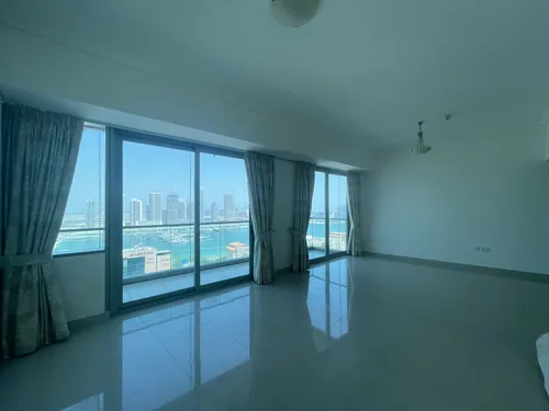 3 Bedrooms Apartment in Ocean Heights