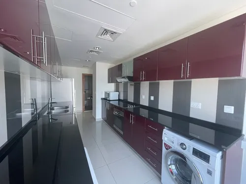 3 Bedrooms Apartment in Ocean Heights