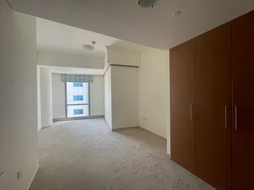 3 Bedrooms Apartment in Ocean Heights