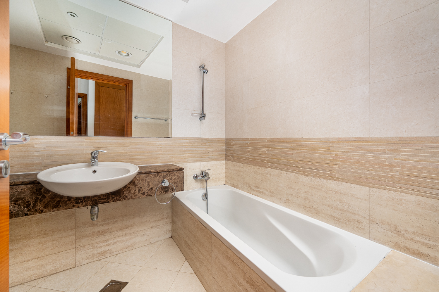 2 Bedrooms Apartment in Trident Grand Residence