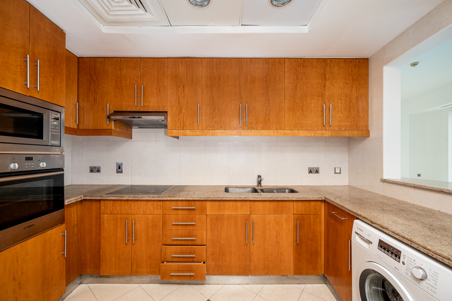 2 Bedrooms Apartment in Trident Grand Residence