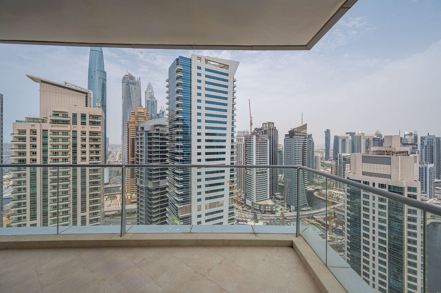 2 Bedrooms Apartment in Trident Grand Residence