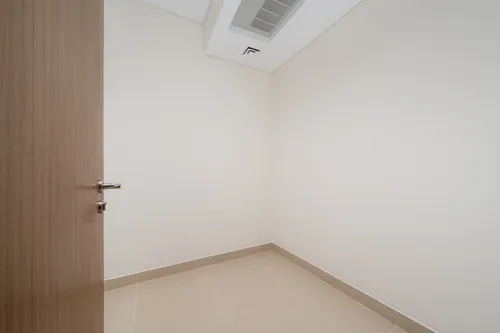 3 Bedrooms Apartment in 5242 Tower 2