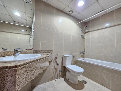 2 Bedrooms Apartment in Marina Crown