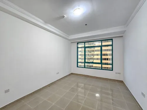 2 Bedrooms Apartment in Marina Crown