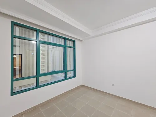 2 Bedrooms Apartment in Marina Crown