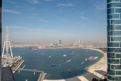 3 Bedrooms Apartment in 5242 Tower 1