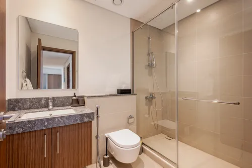 3 Bedrooms Apartment in 5242 Tower 1