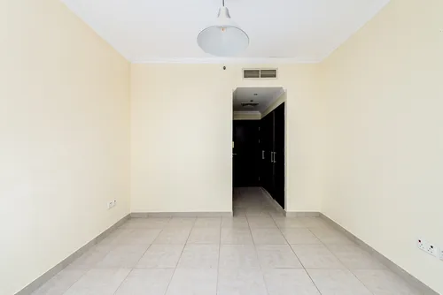 1 Bedroom Apartment in Marina Quays West