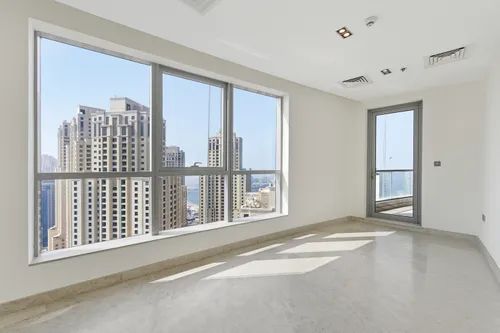 5 Bedrooms Apartment in Bay Central West