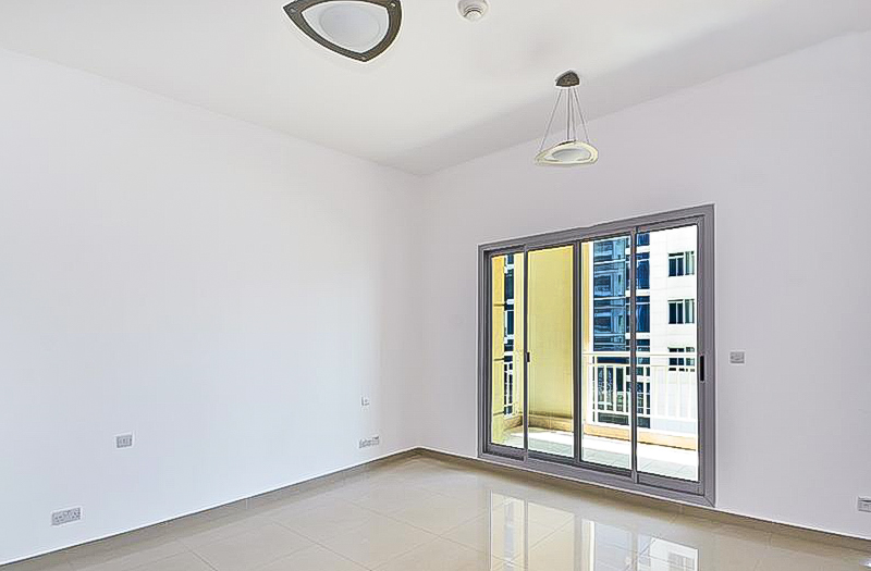 2 Bedrooms Apartment in Westside Marina