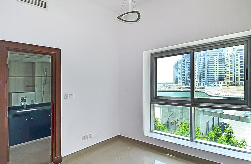 2 Bedrooms Apartment in Westside Marina