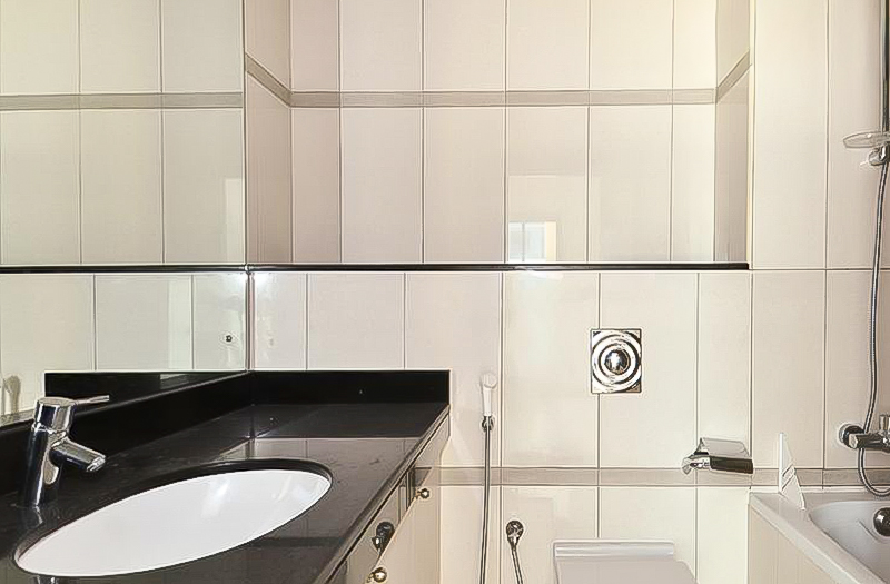 2 Bedrooms Apartment in Westside Marina