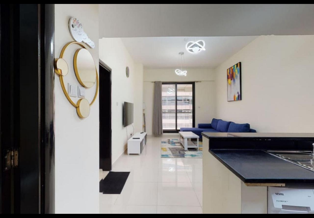 1 Bedroom Apartment in Escan Tower