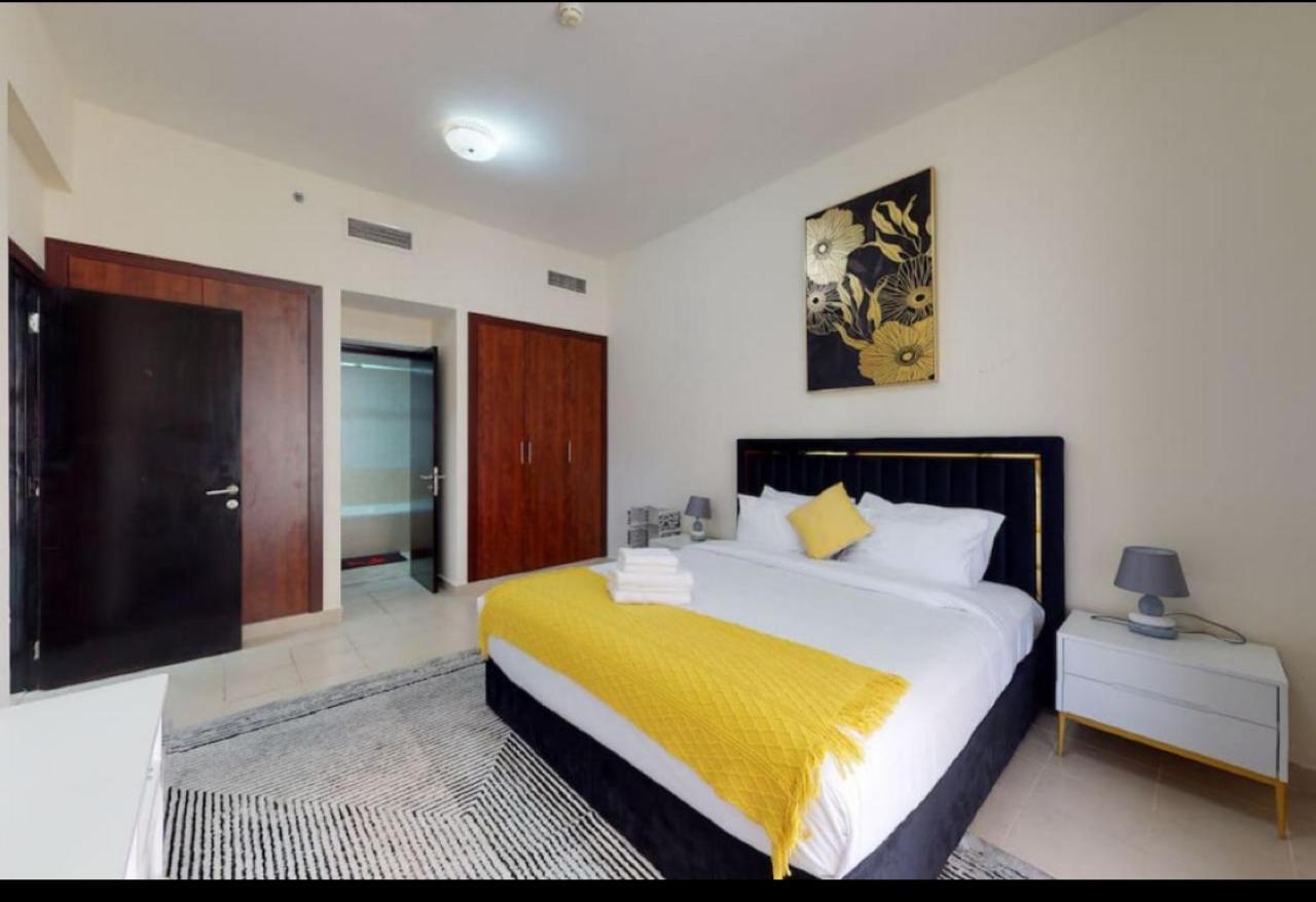 1 Bedroom Apartment in Escan Tower