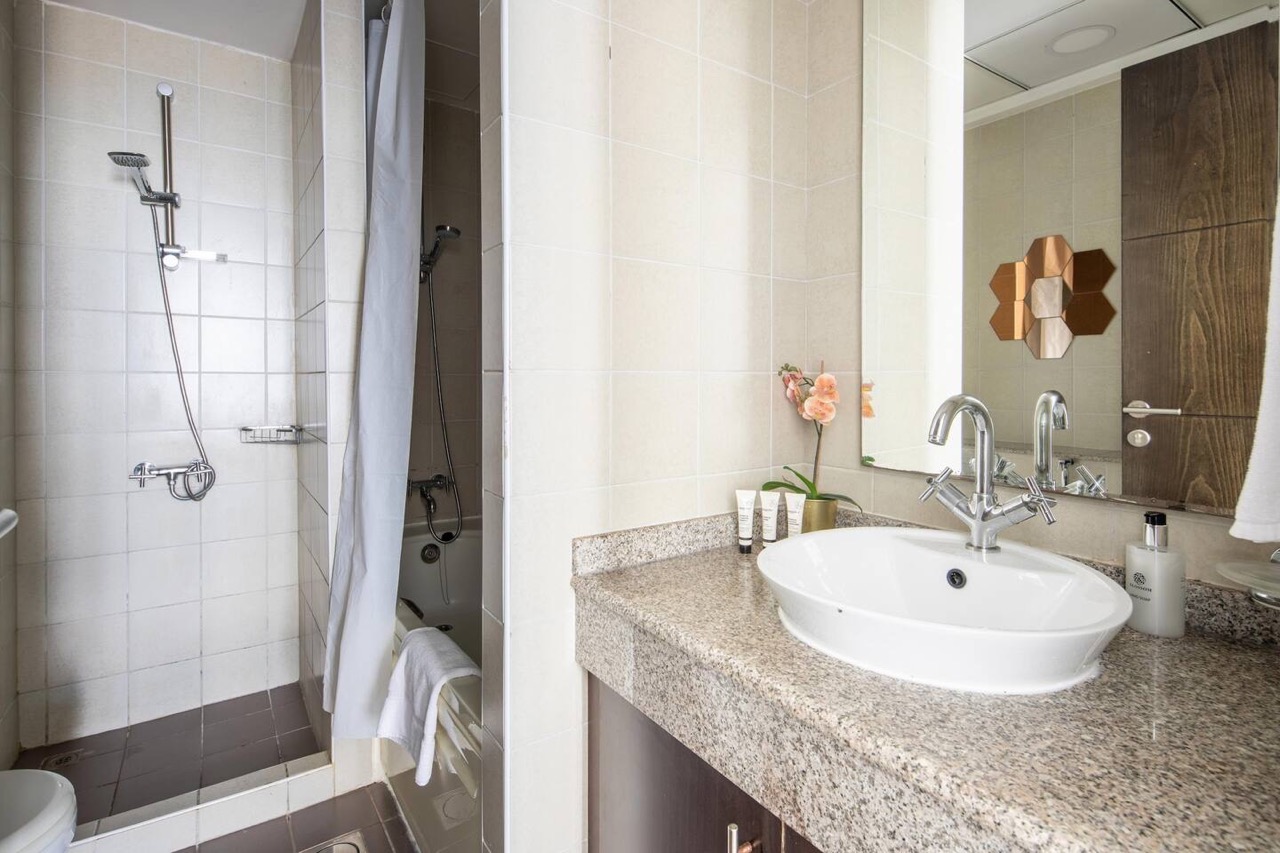 2 Bedrooms Apartment in The Torch