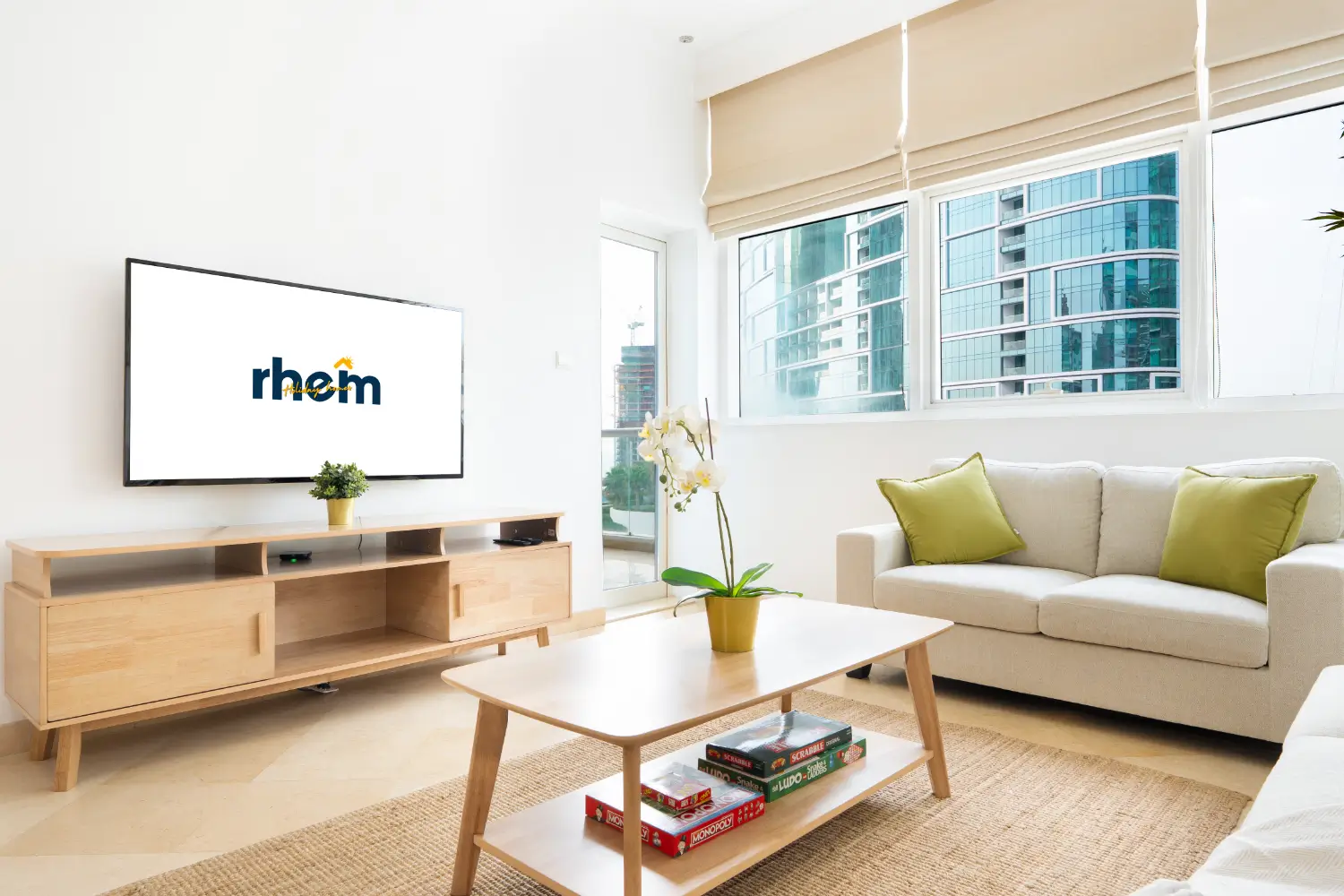 2 Bedrooms Apartment in Dorra Bay