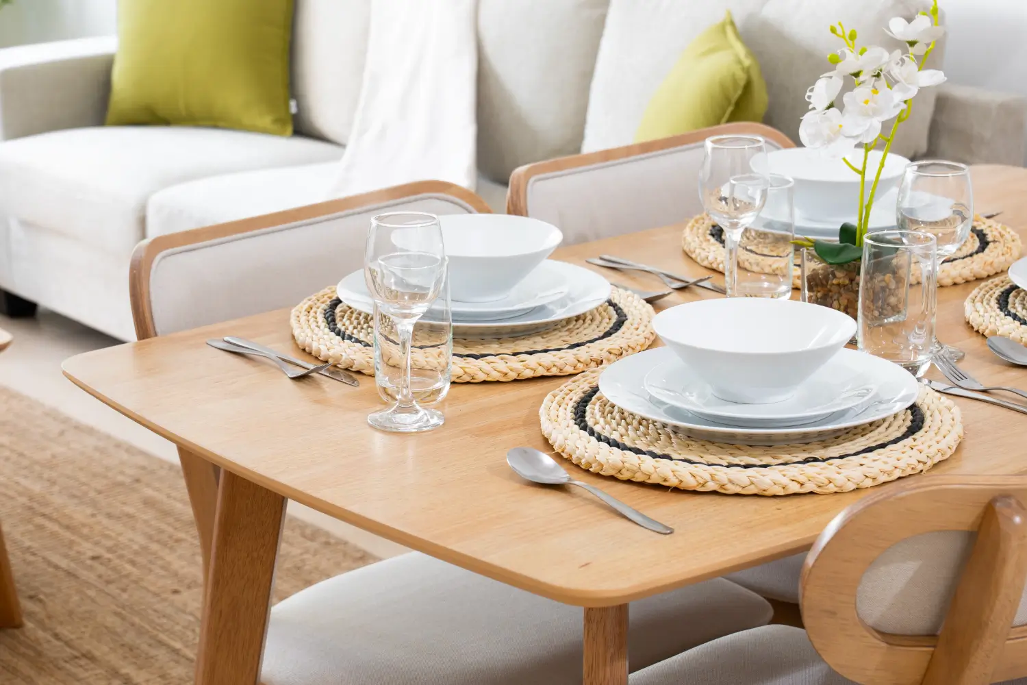 2 Bedrooms Apartment in Dorra Bay