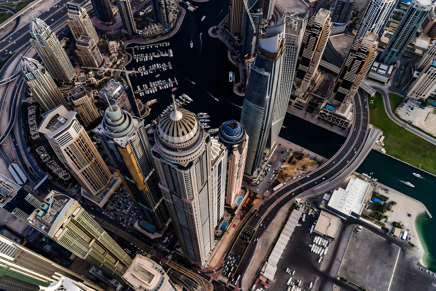  Apartment in Ciel Tower