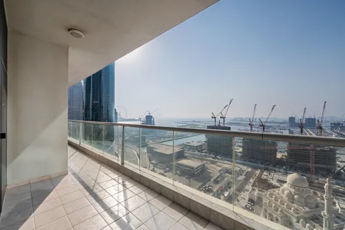 3 Bedrooms Apartment in Emirates Crown