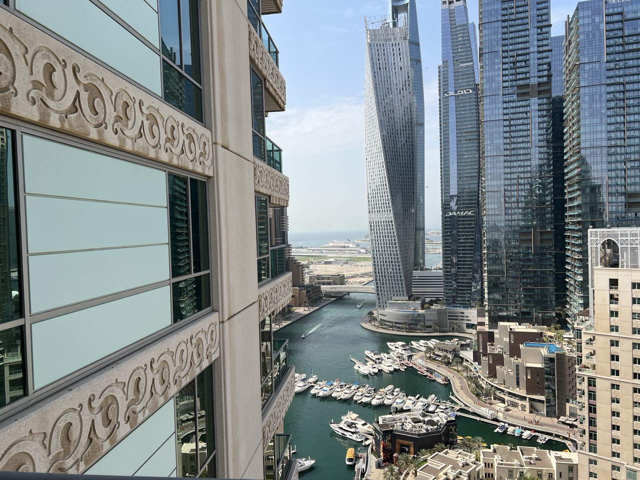 3 Bedrooms Apartment in Al Mesk Tower