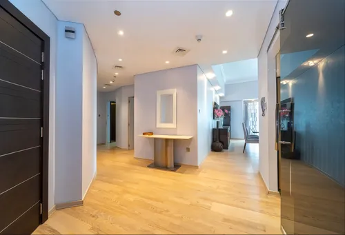 4 Bedrooms Apartment in Cayan Tower