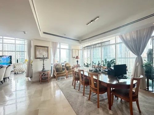 4 Bedrooms Penthouse in Marinascape Avant