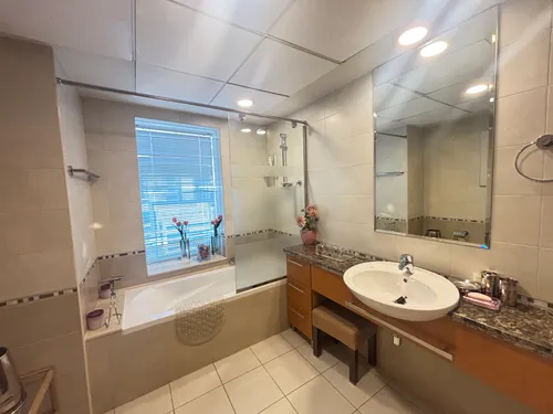 4 Bedrooms Penthouse in Marinascape Avant