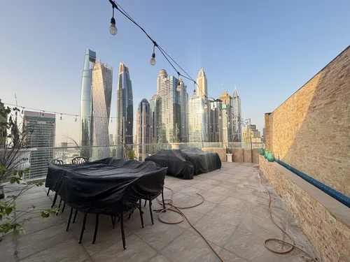 4 Bedrooms Penthouse in Marinascape Avant