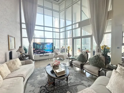 4 Bedrooms Penthouse in Marinascape Avant