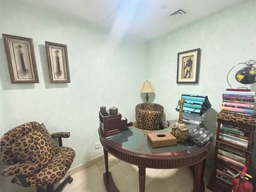 4 Bedrooms Penthouse in Marinascape Avant