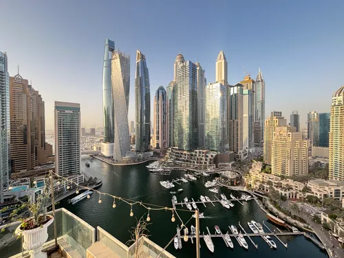 4 Bedrooms Penthouse in Marinascape Avant