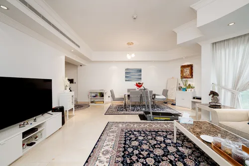 3 Bedrooms Apartment in Trident Waterfront