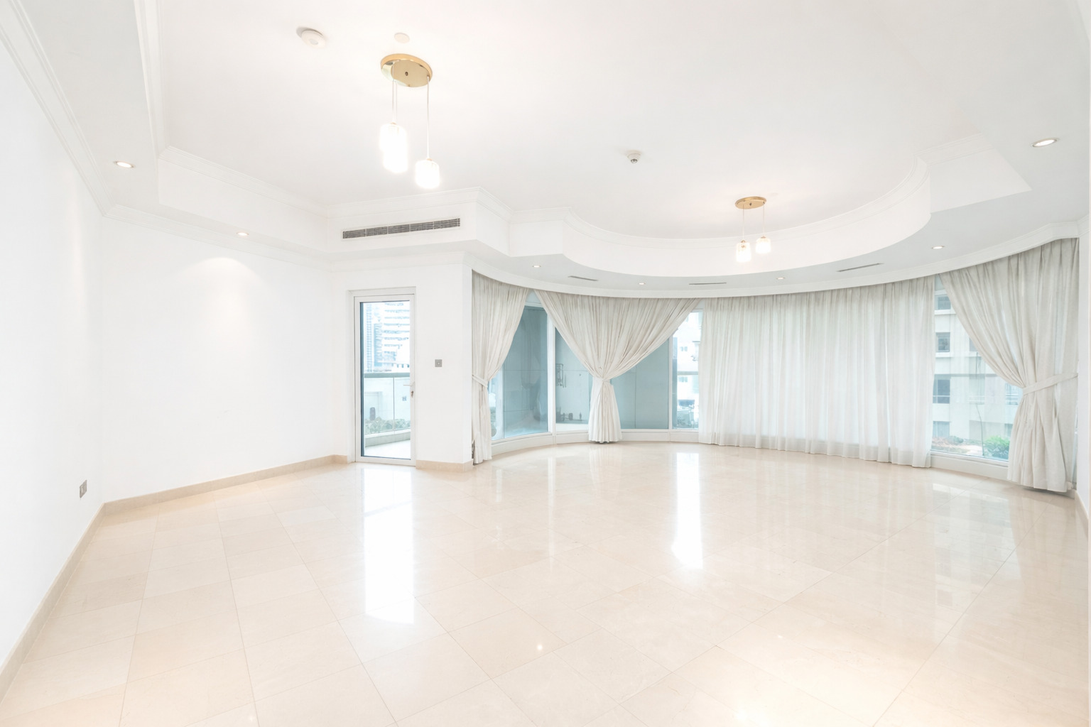 3 Bedrooms Apartment in Trident Waterfront