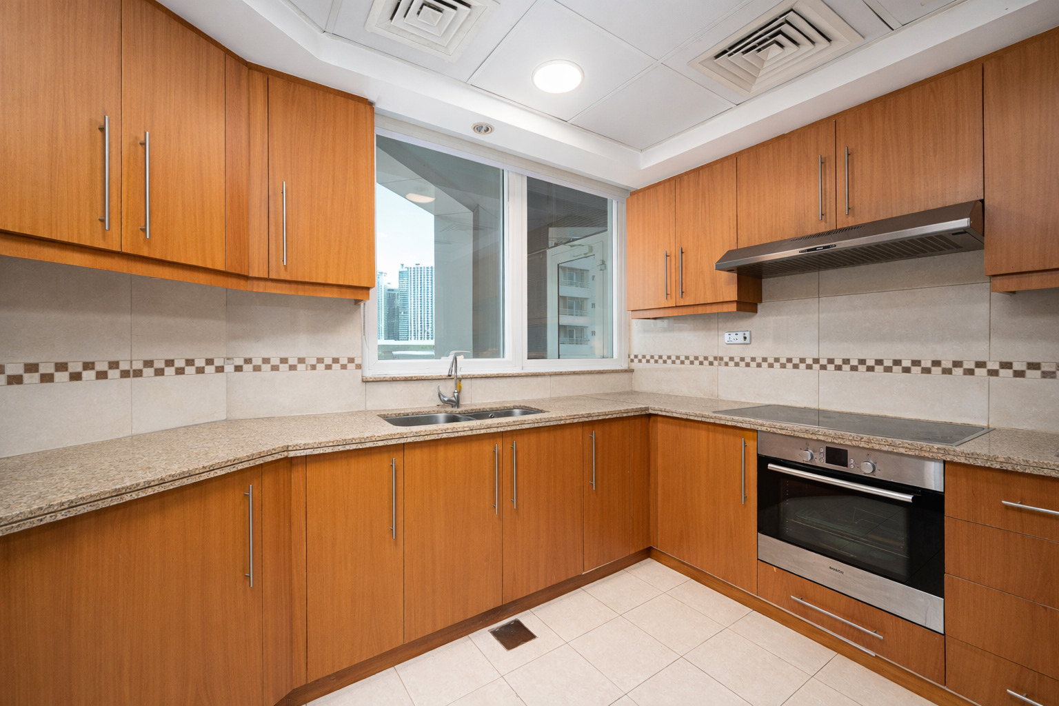 3 Bedrooms Apartment in Trident Waterfront